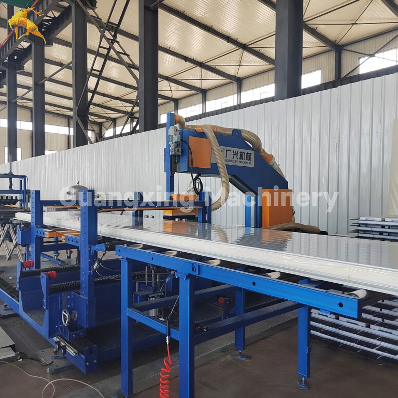 Bandsaw Cutting Machine