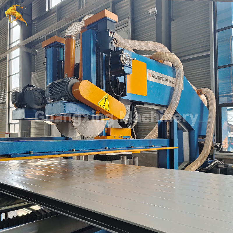 Bandsaw Cutting Machine